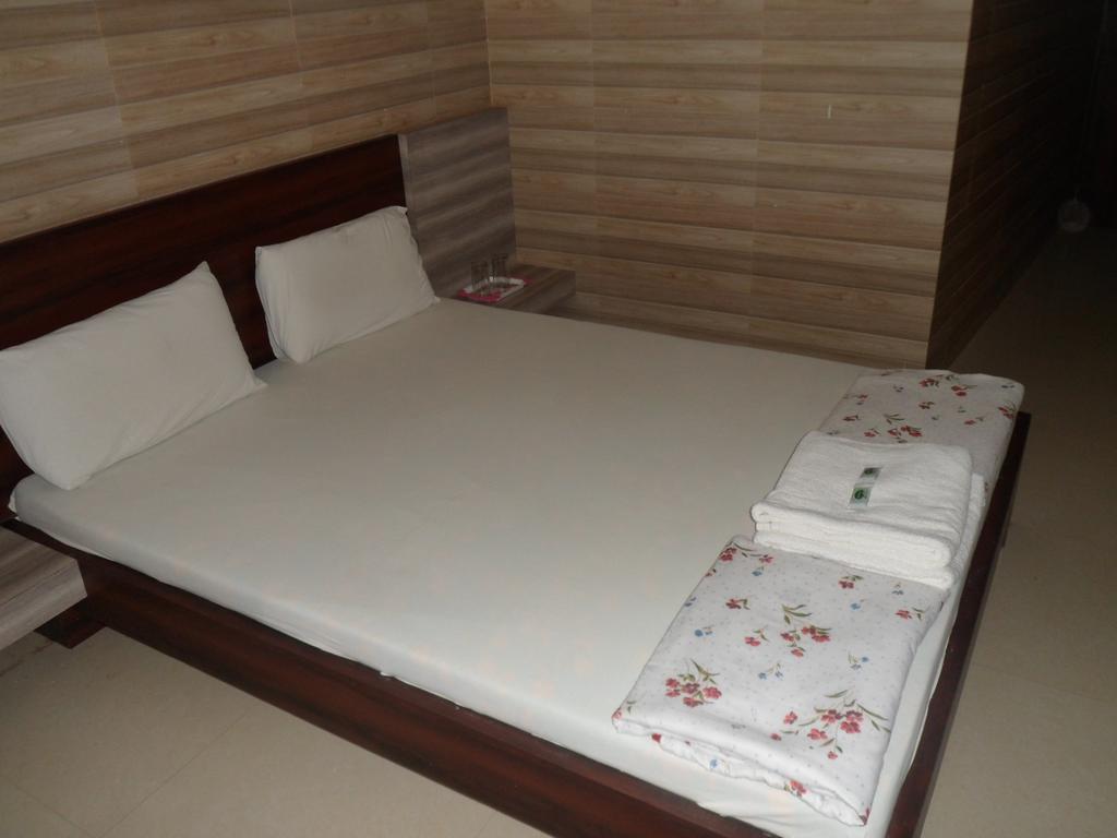 Hotel Madhusudan Dwārka 外观 照片